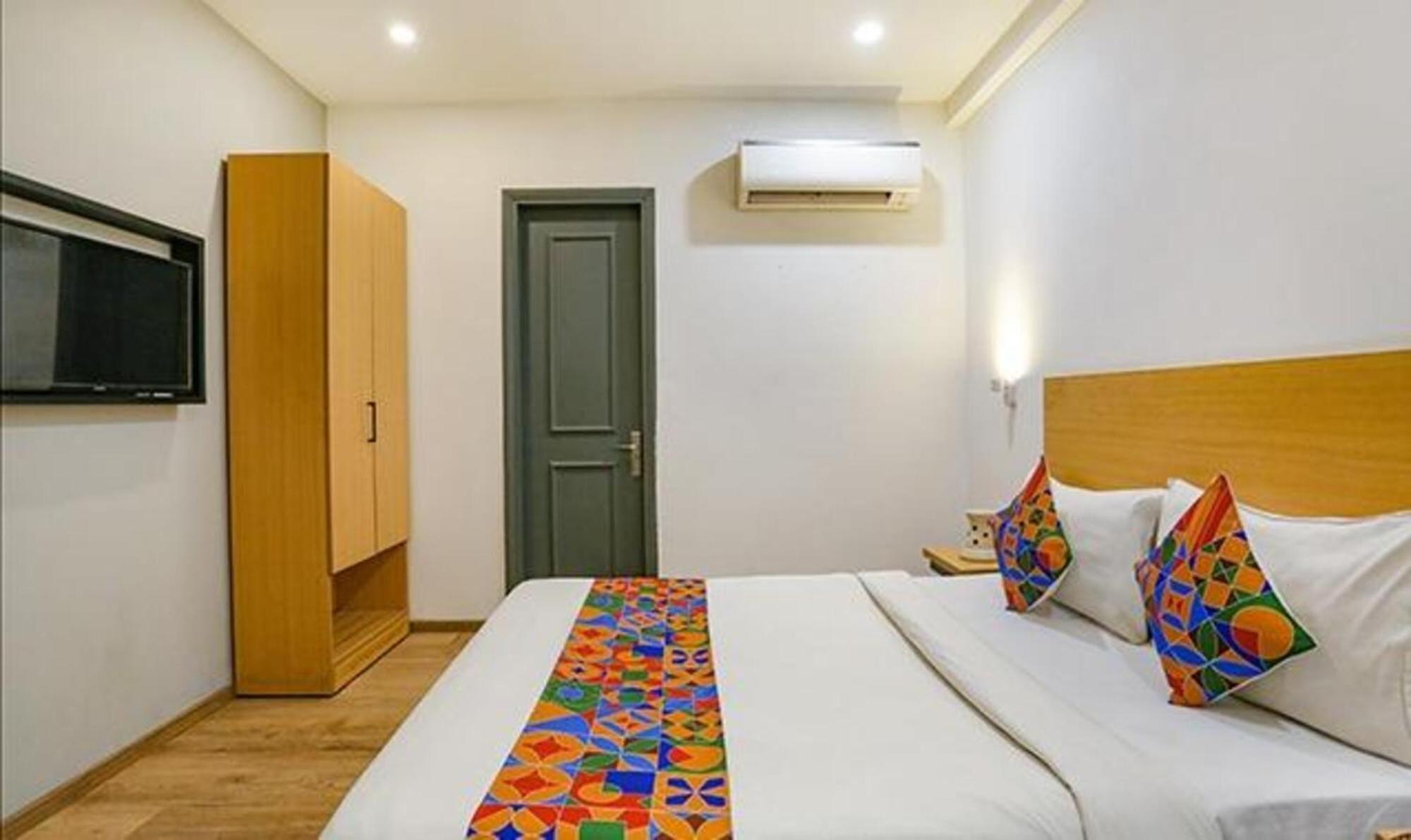 โอโย ทาวน์เฮาส์ 057 คุชรันวาลา ทาวน์ Hotel นิวเดลี ภายนอก รูปภาพ